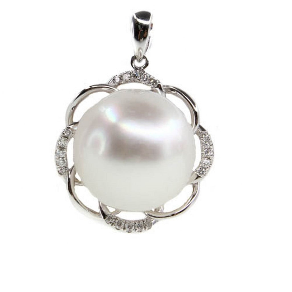 Modern Pearl Pendant